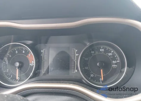 2018 Jeep Cherokee Latitude 4X4 z USA, uszkodzony, nr VIN 1C4PJMCX4JD517792